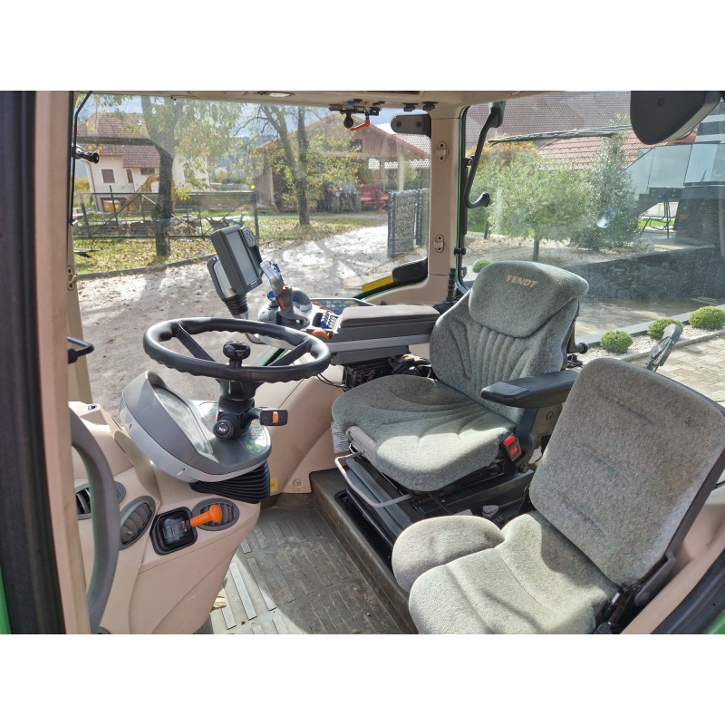 TRAKTOR FENDT 516 VARIO SCR