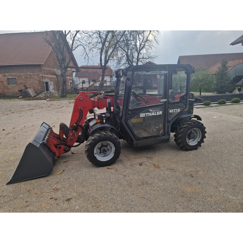 TELESKOPSKI NAKLADAČ