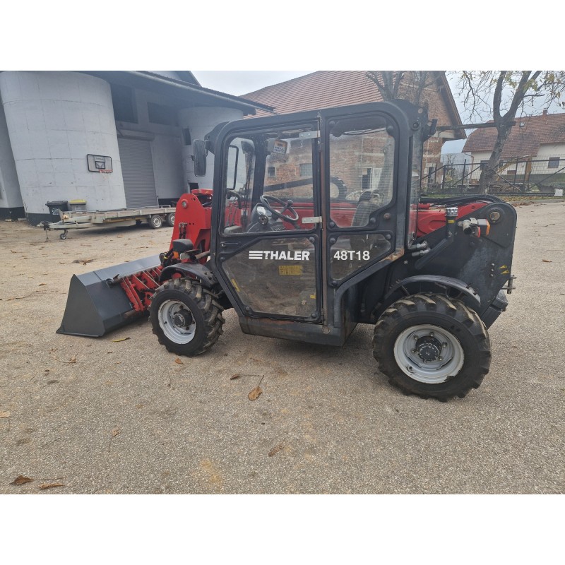 TELESKOPSKI NAKLADAČ