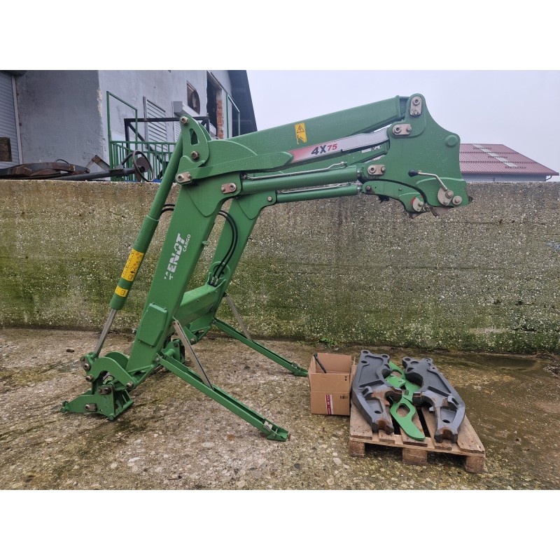 Čelni nakladač Fendt Cargo 4x75