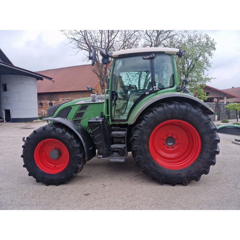 TRAKTOR FENDT 516 VARIO TMS SCR