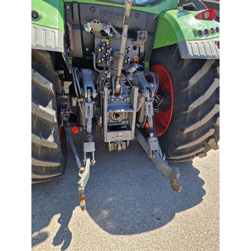 TRAKTOR FENDT 516 VARIO S4 TMS