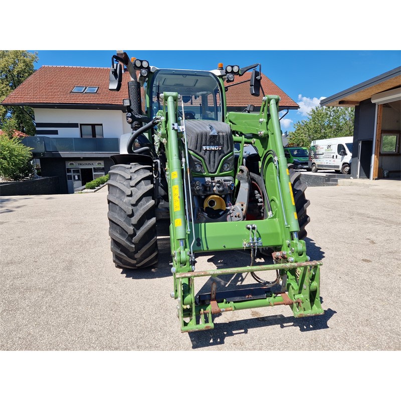 TRAKTOR FENDT 516 VARIO S4 TMS