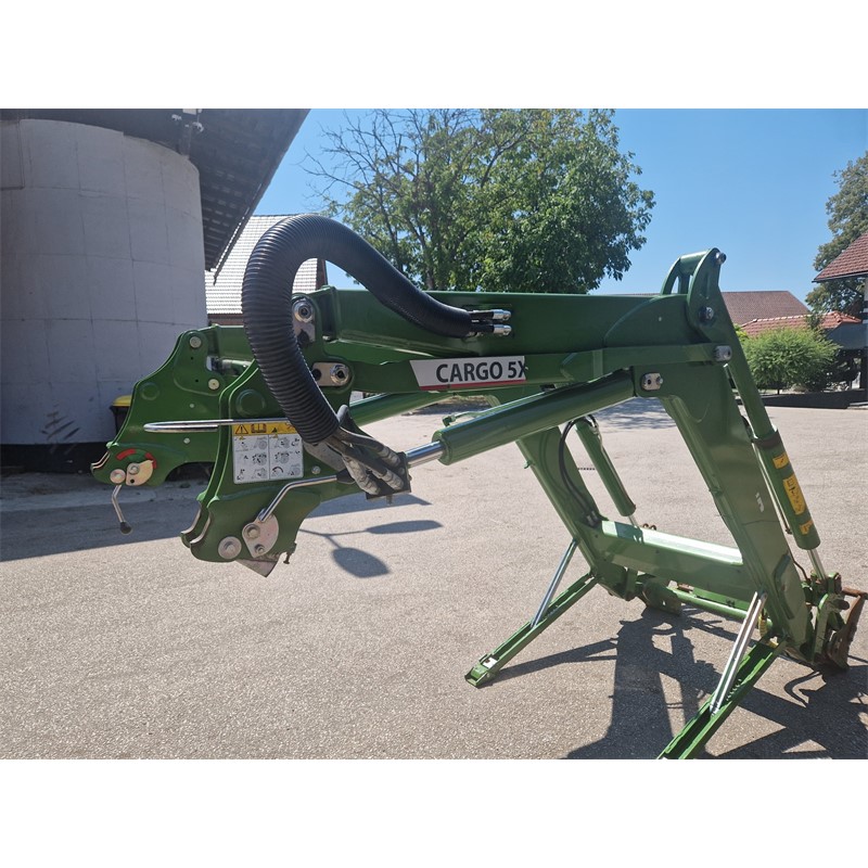 Čelni nakladač Fendt Cargo 5x90