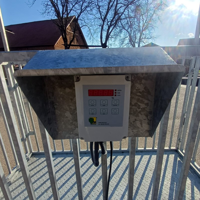 TEHTNICA ZA ŽIVALI M-ROL