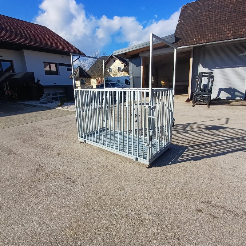 TEHTNICA ZA ŽIVALI M-ROL