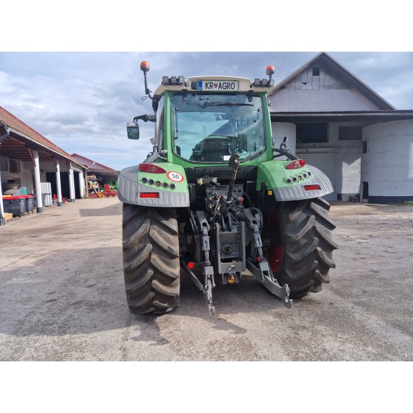 TRAKTOR FENDT 516 VARIO SCR