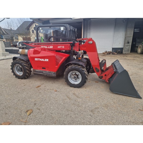 TELESKOPSKI NAKLADAČ