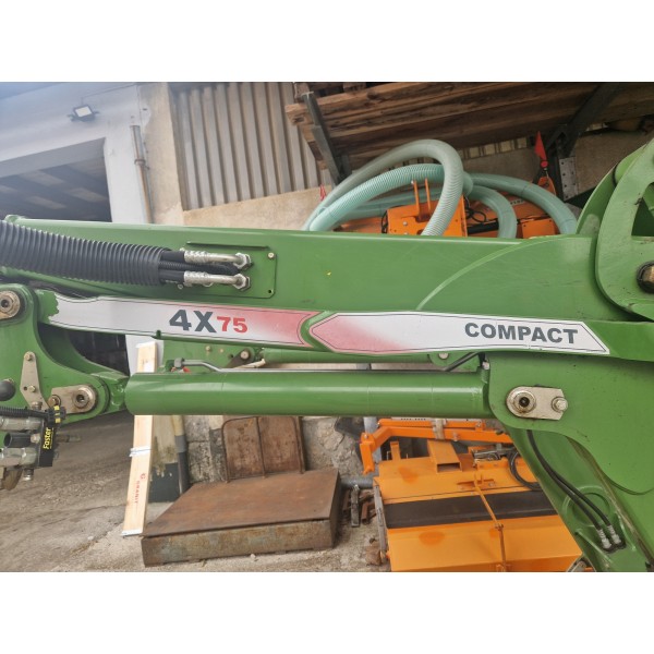 Čelni nakladač Fendt Cargo 4x75 Compact