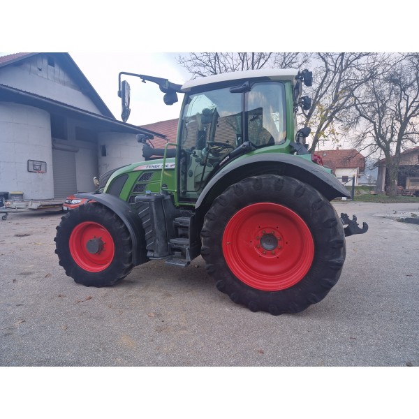 TRAKTOR FENDT 516 VARIO S4 TMS