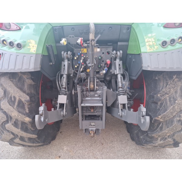 TRAKTOR FENDT 516 VARIO S4 TMS
