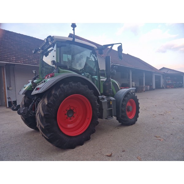 TRAKTOR FENDT 516 VARIO S4 TMS