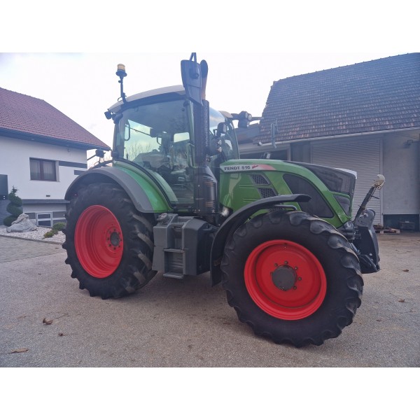 TRAKTOR FENDT 516 VARIO S4 TMS