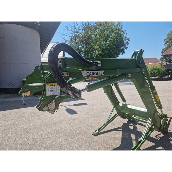 Čelni nakladač Fendt Cargo 5x90