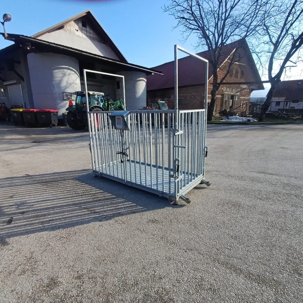 TEHTNICA ZA ŽIVALI M-ROL