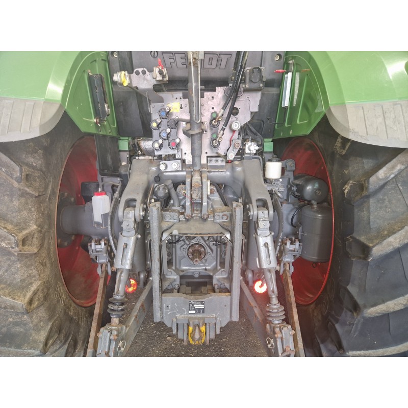 TRAKTOR FENDT 724 Vario SCR
