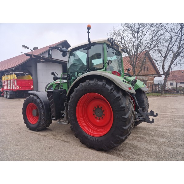 TRAKTOR FENDT