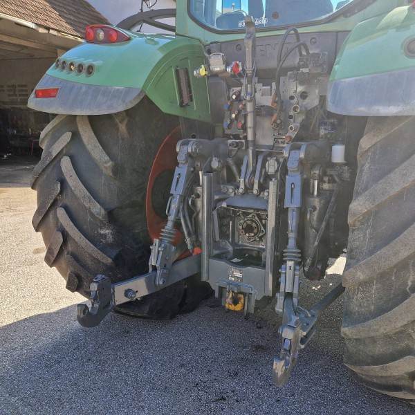 TRAKTOR FENDT 722 Vario