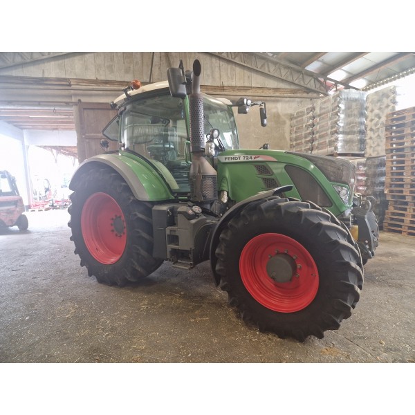 TRAKTOR FENDT 724 Vario SCR