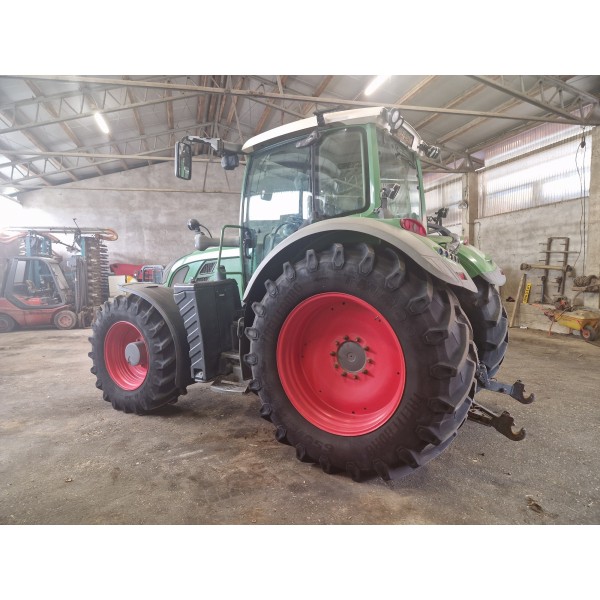 TRAKTOR FENDT 724 Vario SCR