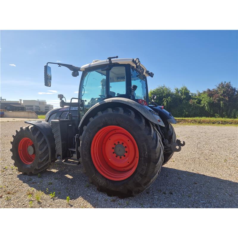 TRAKTOR FENDT 724 VARIO Black