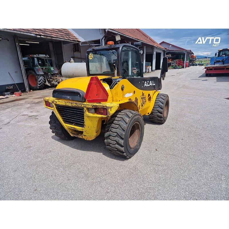 TELESKOPSKI NAKLADAČ JCB