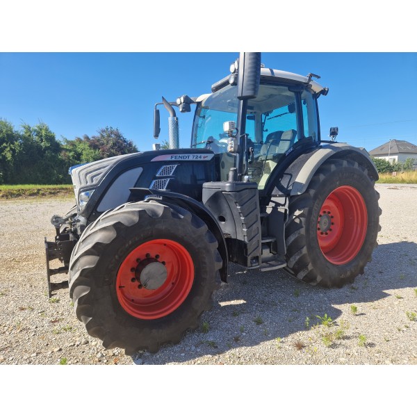 TRAKTOR FENDT 724 VARIO Black