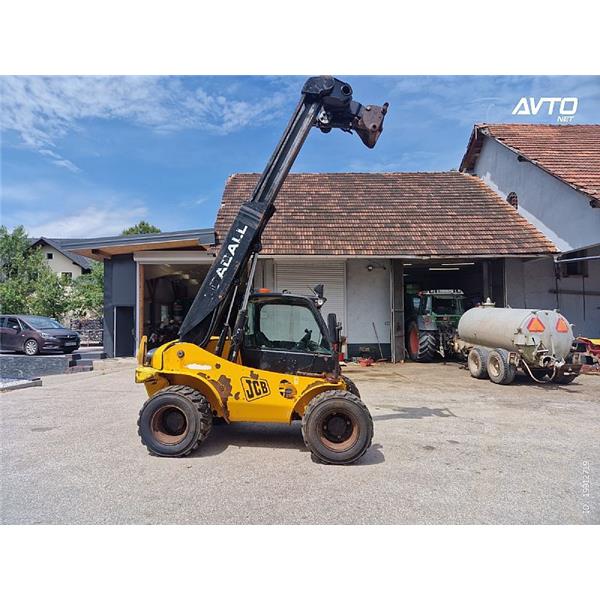 TELESKOPSKI NAKLADAČ JCB