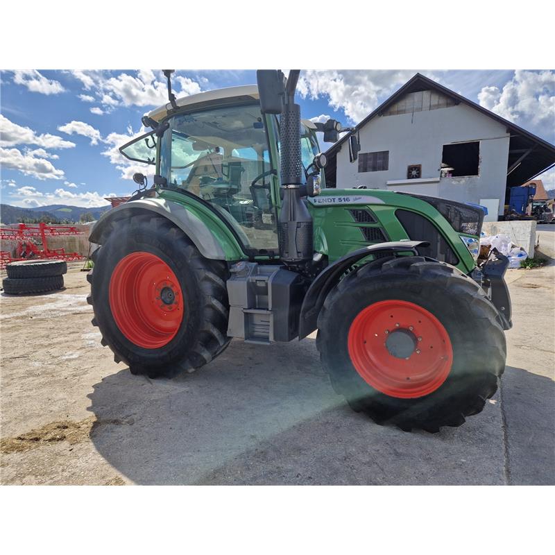 TRAKTOR FENDT 516 VARIO