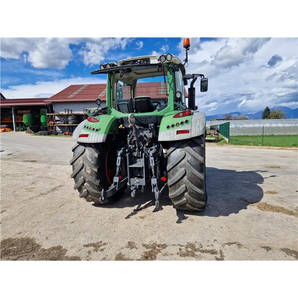 TRAKTOR FENDT 516 VARIO